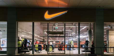 braun nike schuhe|Nike Factory Stores.